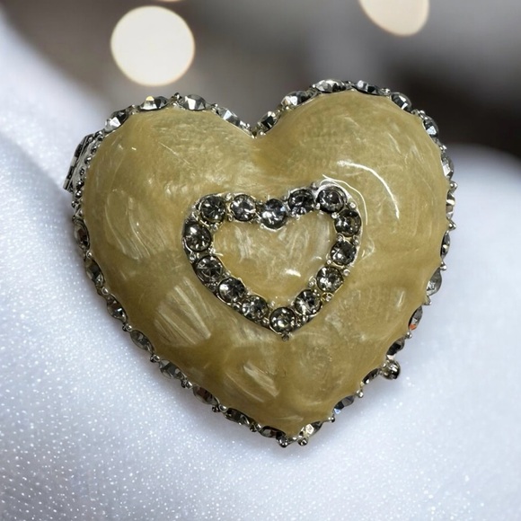 Vintage Jewelry - 💎Vintage Hinged Heart Trinket Box